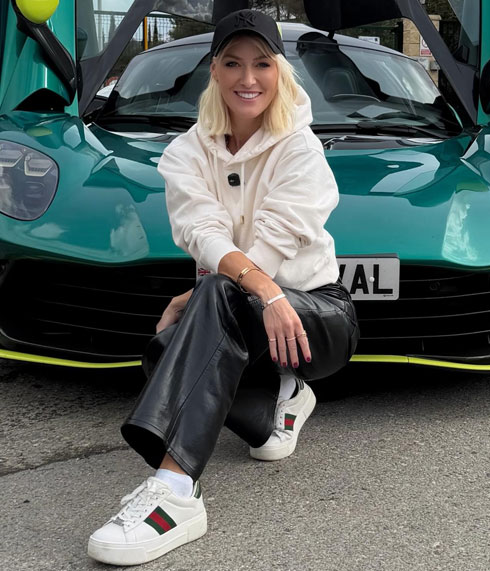 SuperCar Blondie