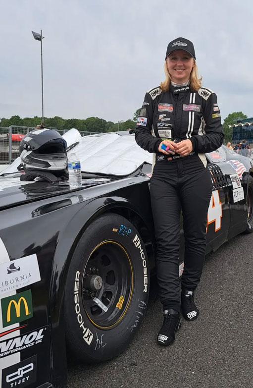 Alina Loibnegger